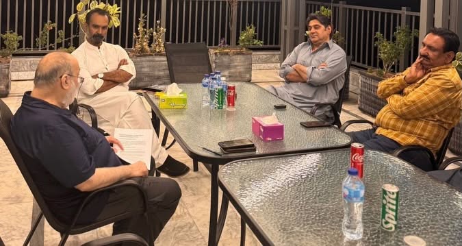 الیکشن مینجمنٹ ہیڈ محترم جناب فیصل شیر جان صاحب، سینیٹر خرم ذیشان صاحب اور الیکشن مینجمنٹ سیل نارتھ پنجاب کے افراسیاب صاحب کے ساتھ عوامی ایم این اے این اے 106 ٹوبہ ٹیک سنگھ، چوہدری خالد نواز سدھرآئچ کی ایک اہم بیٹھک ہوئی
